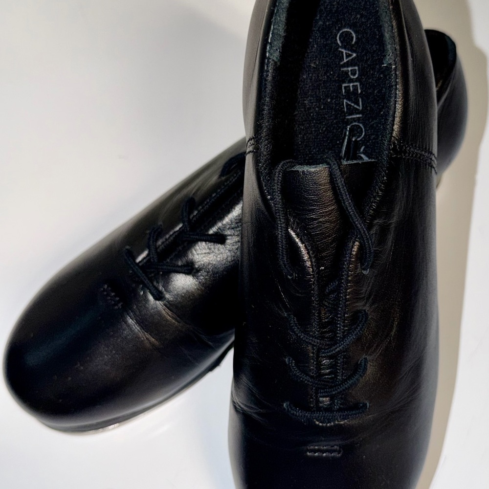 Capezio Cadence Tap Shoe-CG19 - Leather Upper - Like New, no box